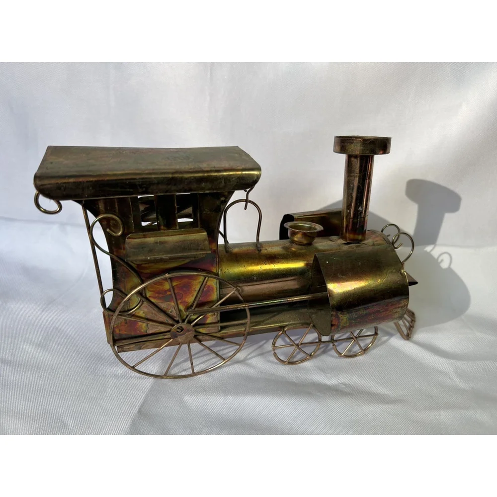 Vintage Berkeley Designs copper and tin steam locomotive music box, Works!
